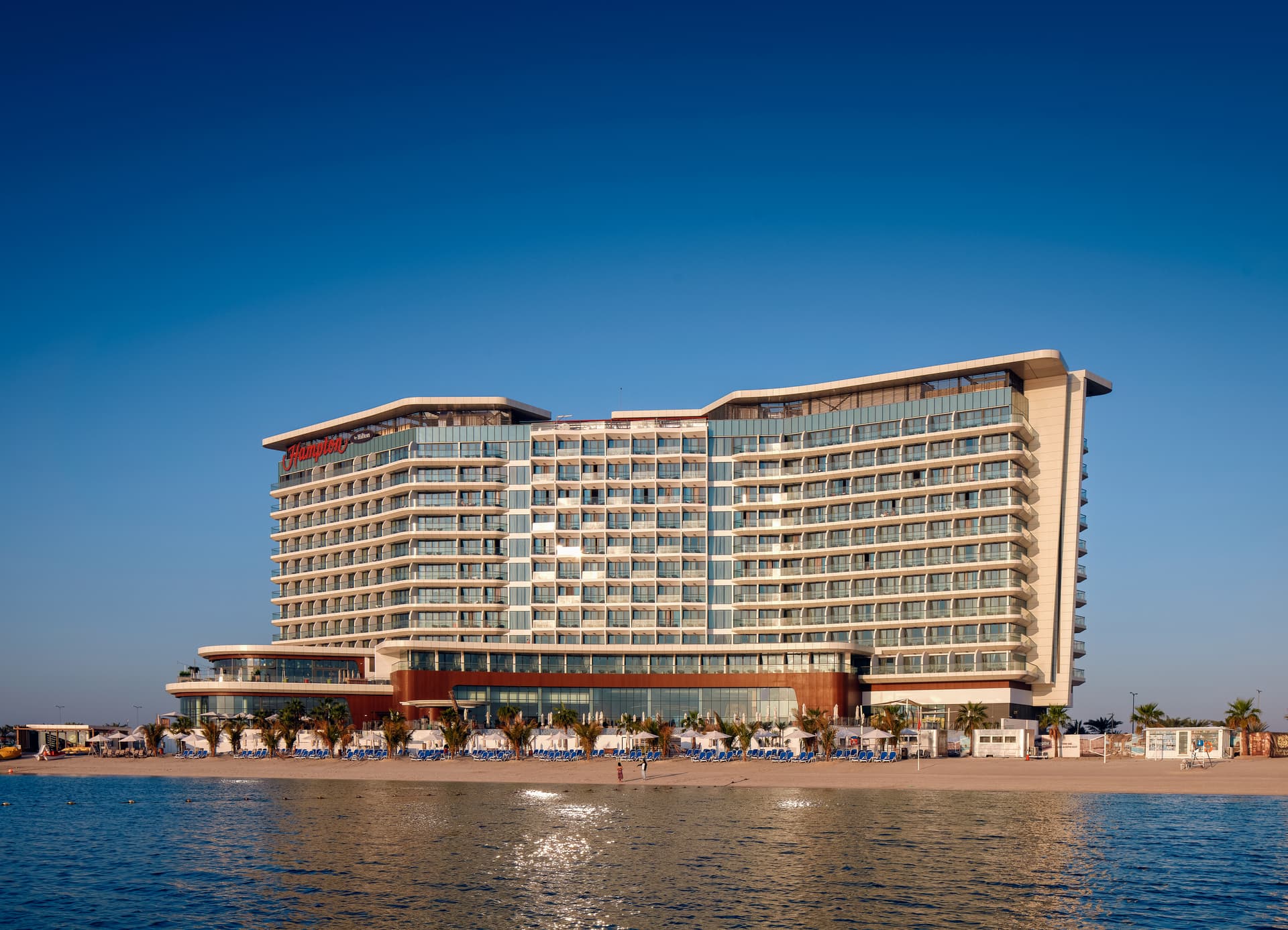 Hotel Hampton by Hilton Marjan Island - Ras al Khaimah, Spojené Arabské Emiráty - foto 5