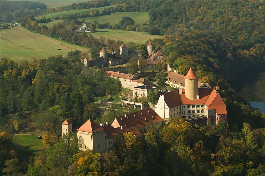 Hrady Pernštejn a Veveří, zámok Litomyšl - Česká republika, Česká republika