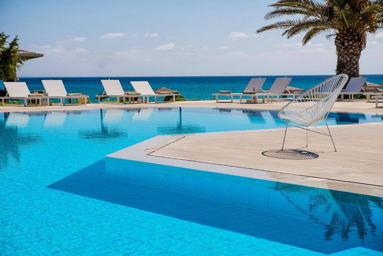Hotel The Bay – Vassilikos