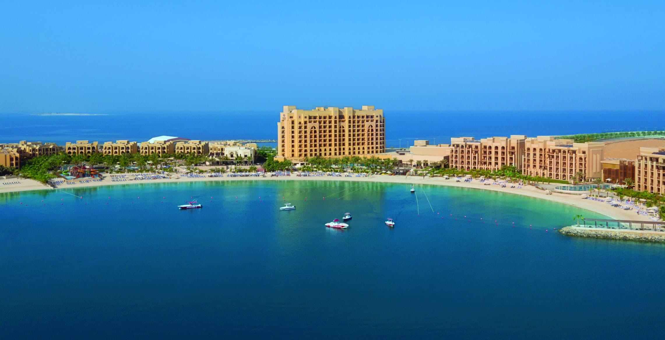 Hotel The Bay Club - Doubletree by Hilton Marjan Island – Spojené Arabské Emiráty