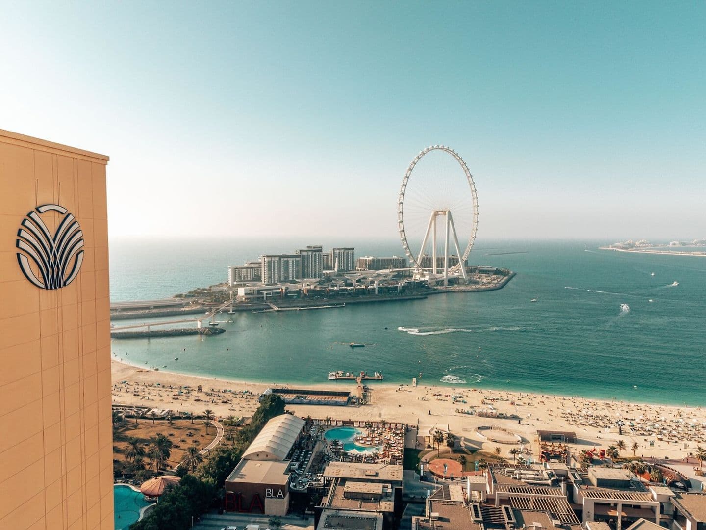 Hotel Amwaj Rotana Jumeirah Beach Dubai – Spojené Arabské Emiráty