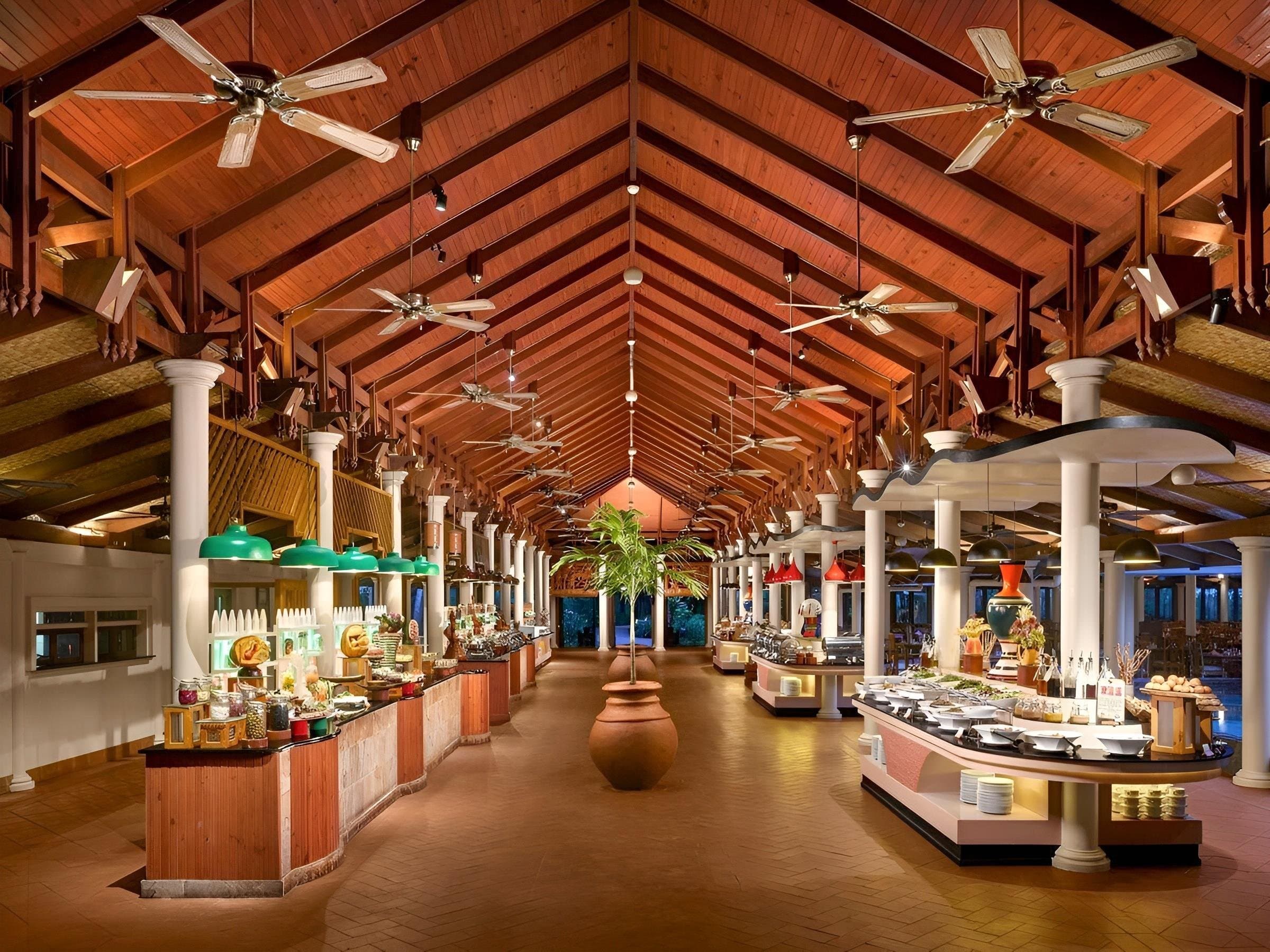 Royal Island Resort & Spa - Maldivy, Maldivy - foto 13