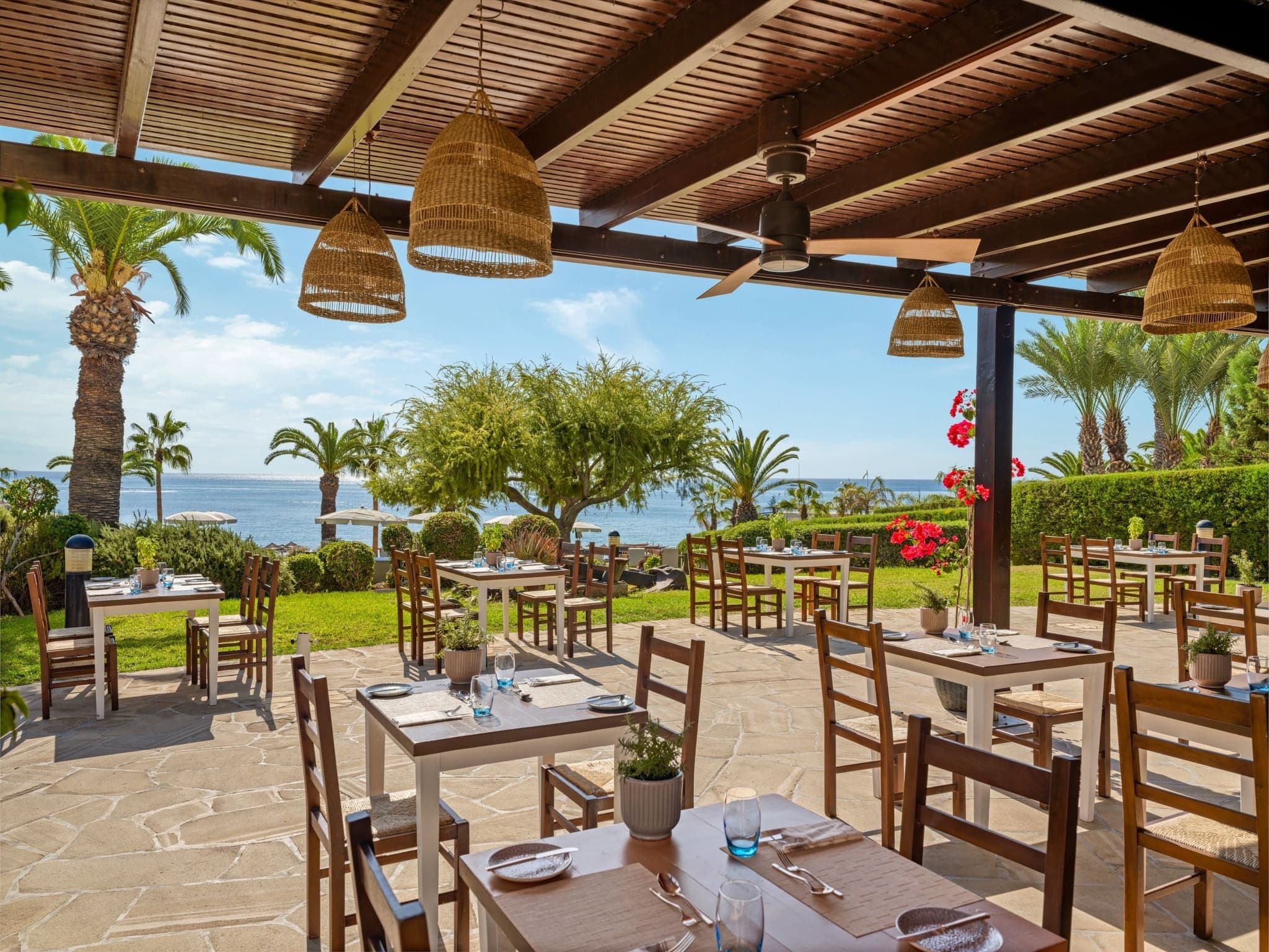 Mediterranean Beach - južný Cyprus, Cyprus - foto 19